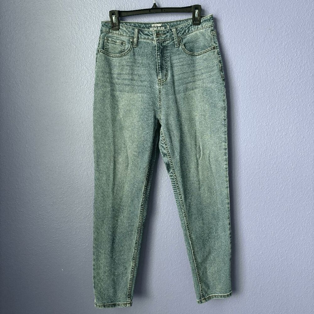 HT Denim Mom Jean Tapered Leg Light Wash High Rise 7 90s Style Cotton Relaxed